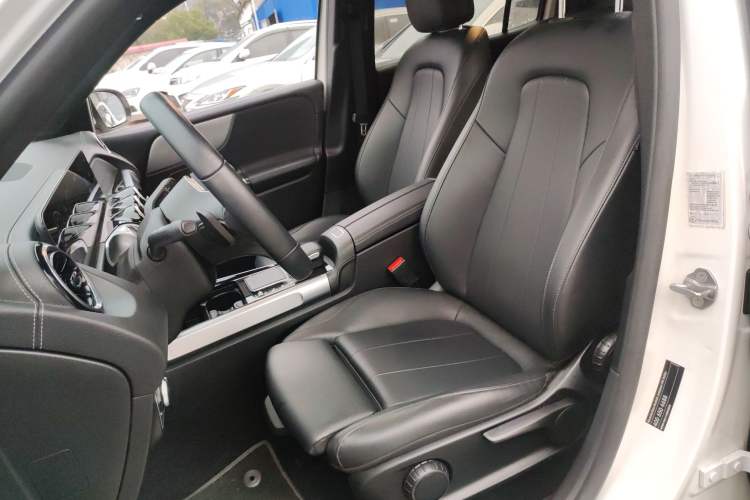 Used Mercedes-Benz GLB 2022 Second Facelift GLB 200 Fashion Edition
