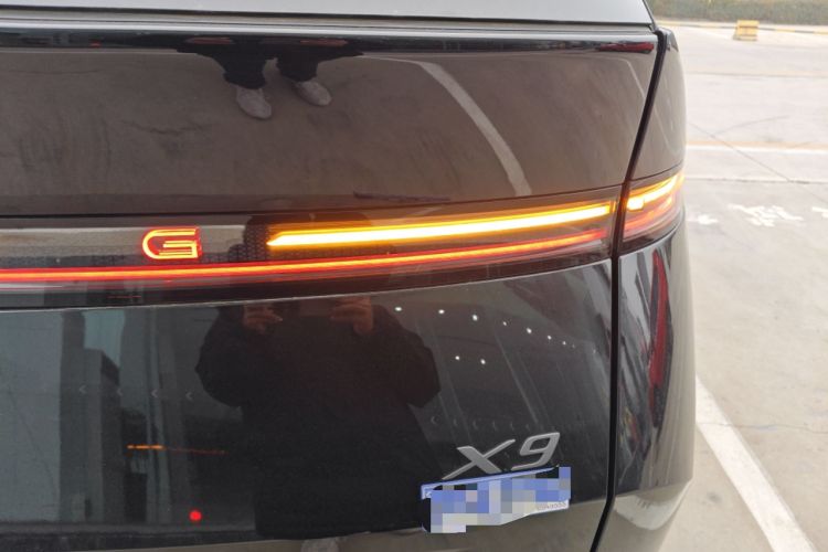 Used XPeng X9 2025 740 Ultra-Long Range Max
