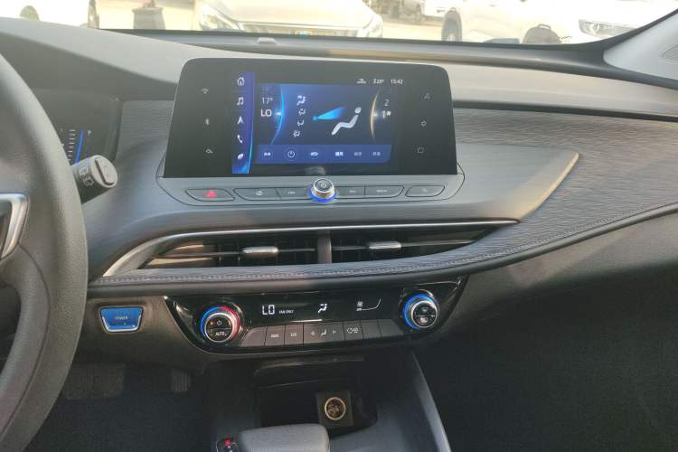 Used Buick Velite 6 2022 Plug-in Hybrid Connected Fashion Model
