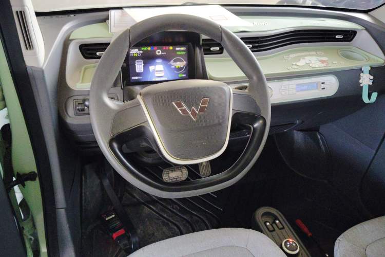 Used Wuling Hongguang MINIEV 2021 Macaron Premium Model – Lithium Iron Phosphate
