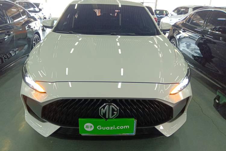 Used MG 5 2022 180 DVVT CVT Youth Luxury Edition
