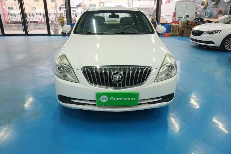 Used Buick Excelle 2015 1.5L Manual Classic Trim
