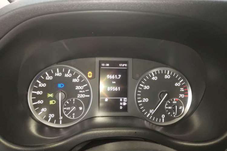 Used Mercedes-Benz Vito 2016 2.0T Business Edition
