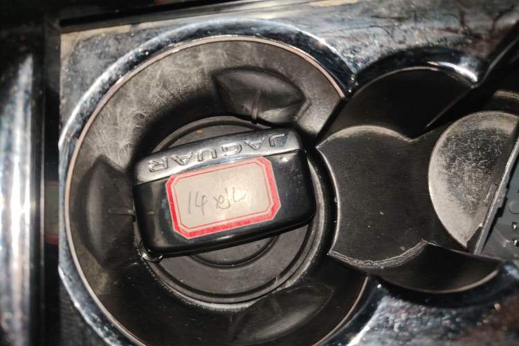 Used Jaguar XJ 2014 XJL 3.0 SC Two-Wheel-Drive Panoramic Business Edition