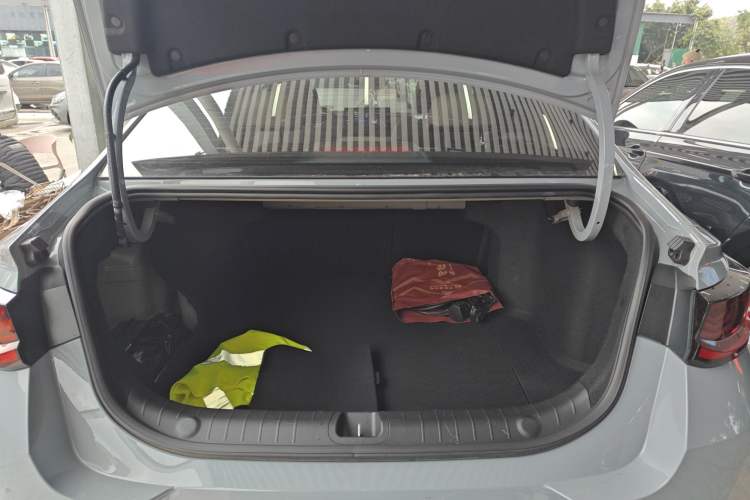 Used Geely Auto Emgrand L HiP 2022 1.5TD-DHT Pro 100KM Super Rui