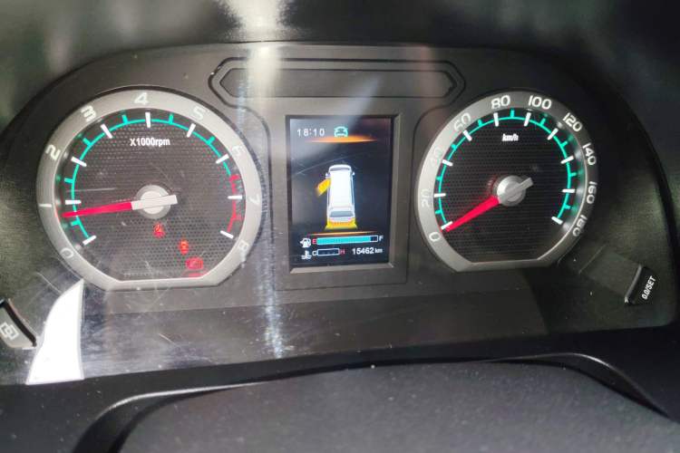 Used FORTHING Lingzhi 2020 M5L 1.6L Luxury 7-Seater
