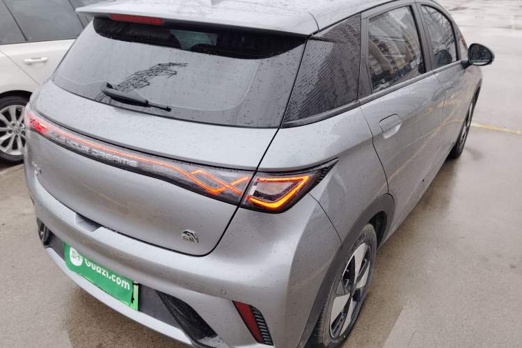 Used BYD Dolphin 2023 420 km Fashion Edition
