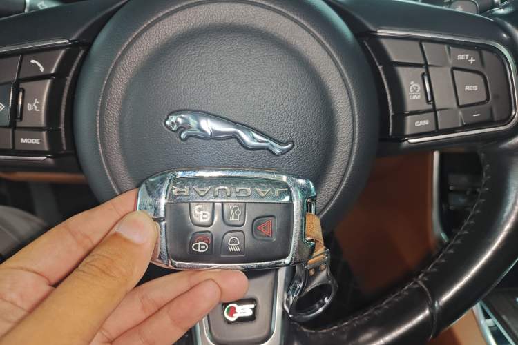 Used Jaguar XFL 2017 XFL 2.0T 240PS Luxury Edition
