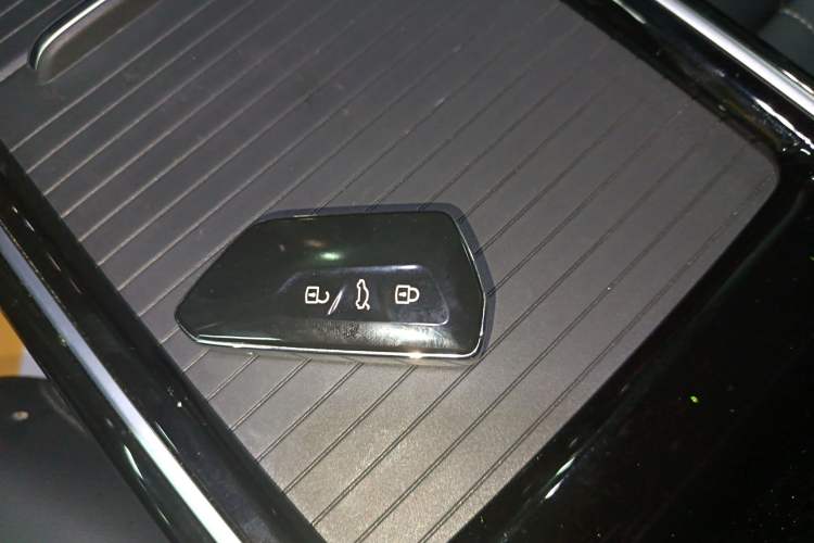 Used Volkswagen ID.4 X 2023 Pure Smart Edition