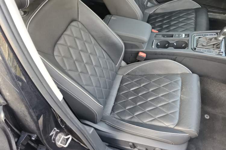 Used Volkswagen Magotan GTE Plug-in Hybrid 2022 GTE Luxury Model
