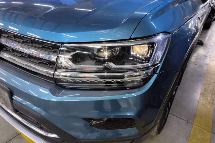 Used Volkswagen Tharu 2020 330TSI All-Wheel-Drive Luxury Edition China VI Standard