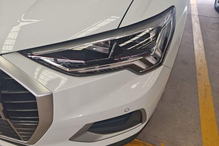 Used Audi Q3 2021 35 TFSI Fashionable and Elegant Model
