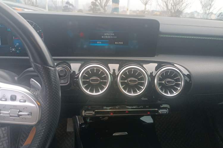 Used Mercedes-Benz A-Class 2022 Restyled A 200 L Sport Sedan Fashion Version
