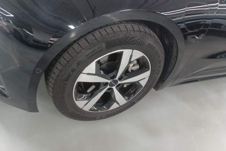 Used Zeekr 001 2023 WE Edition 100 kWh
