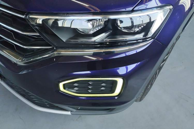 Used Volkswagen T-ROC 2021 280TSI DSG Two-Wheel Drive Comfort Connect Edition