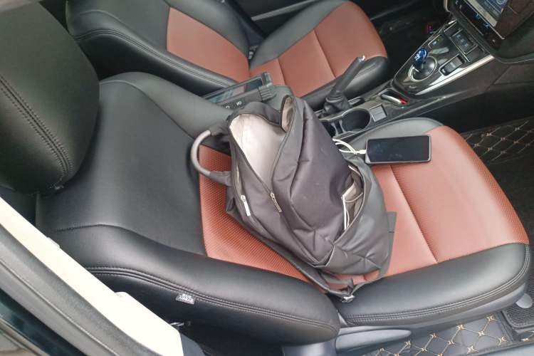 Used Toyota Levin 2017 Revised Dual-Engine 1.8H GS E-CVT Elite Sunroof Version China V Standard