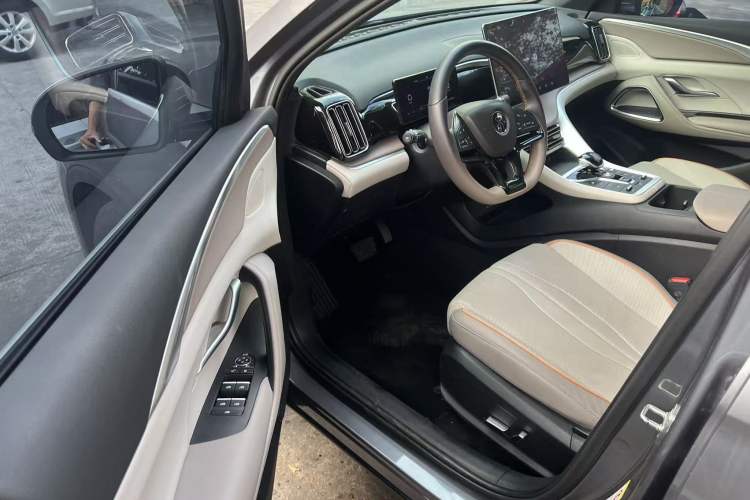 Used BYD Song Pro New Energy 2023 Champion Edition DM-i 110KM Excellence Model
