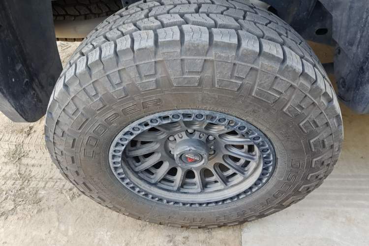 Used JMC DaDao 2024 Gantaner 2.3T Diesel Automatic 4x4 Boundless Edition
