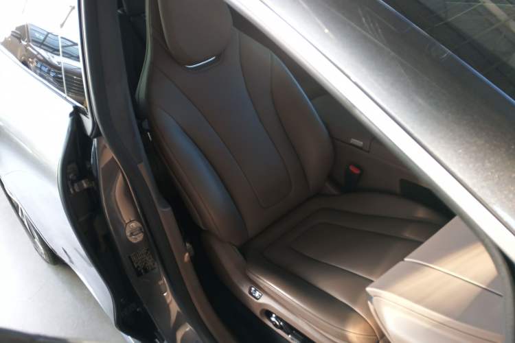 Used Hima Luxeed R7 2025 Range-Extended Version 251 km Max