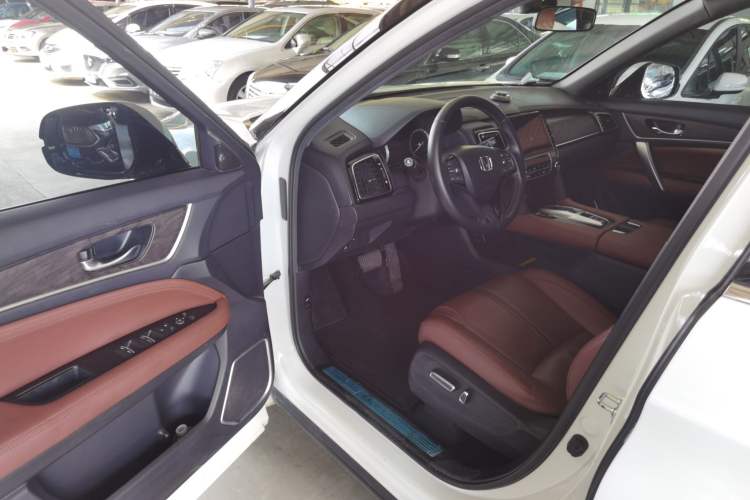 Used Honda UR-V 2020 370TURBO Two-Wheel Drive Luxury Edition
