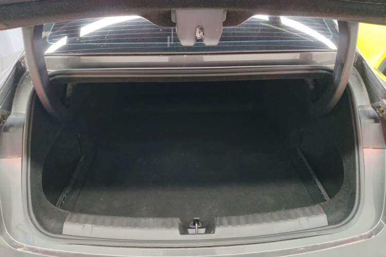 Used  E8 2024 550 km Range Rear-Drive Dragon Edition