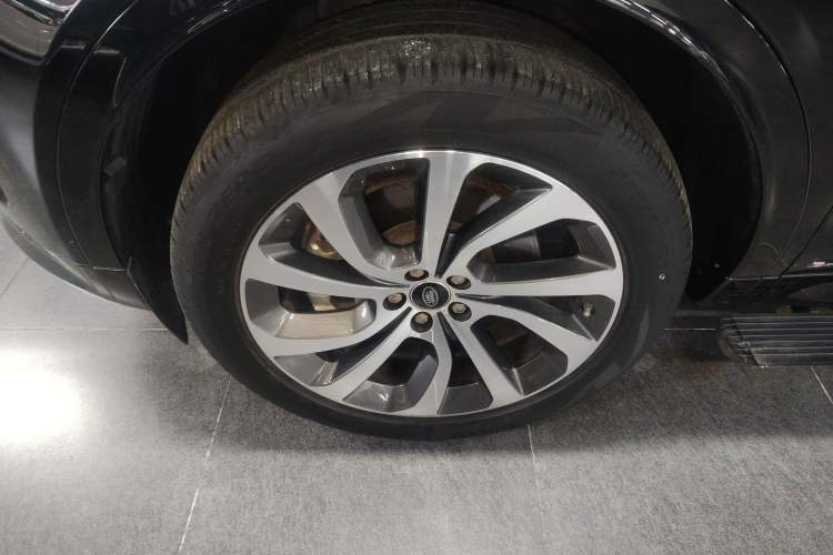 Used Land Rover Discovery Sport 2020 249 PS R-Dynamic Performance Edition
