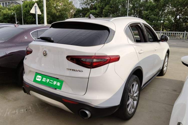 Used Alfa Romeo Stelvio 2017 2.0T 280HP Luxury Edition
