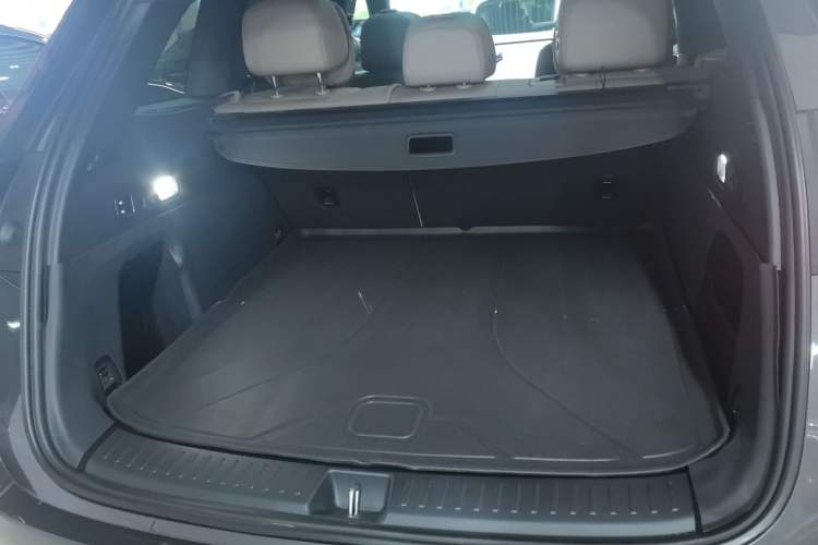 Used Li Auto L6 2025 Pro Smart Refresh Edition
