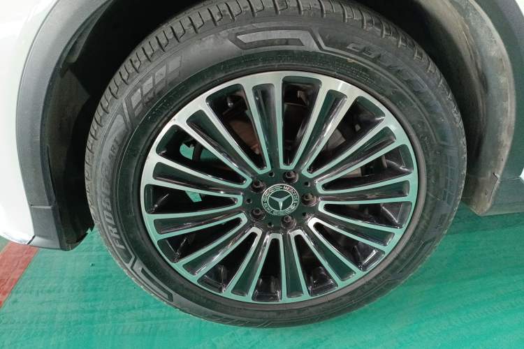 Used Mercedes-Benz GLC 2019 GLC 260 L 4MATIC Dynamic Model