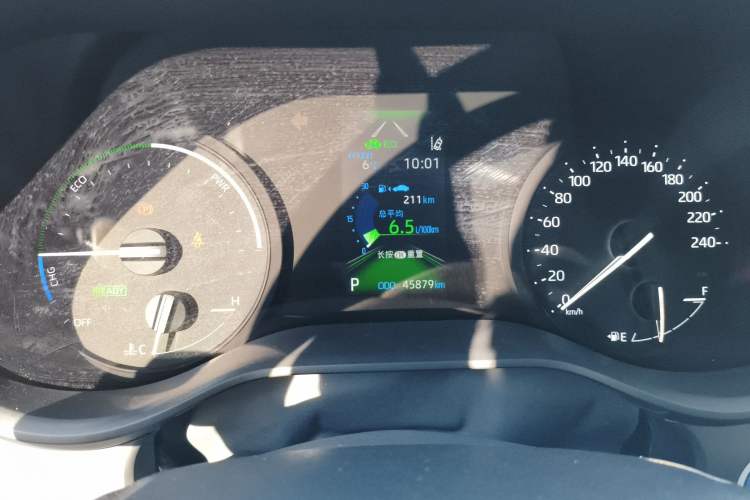 Used Toyota Granvia 2023 2.5L Hybrid Luxury Edition