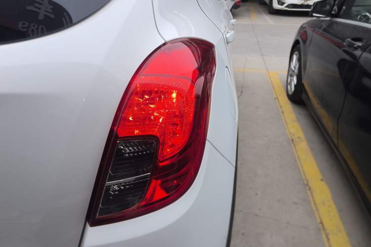 Used Buick Encore 2017 18T Automatic Two-Wheel Drive Urban Leading Model
