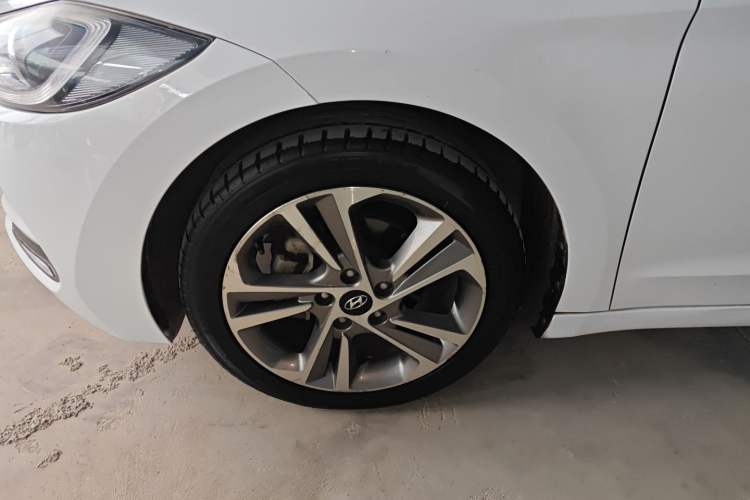 Used Hyundai Elantra 2016 1.6L Automatic ZhiXuan – Elite Version