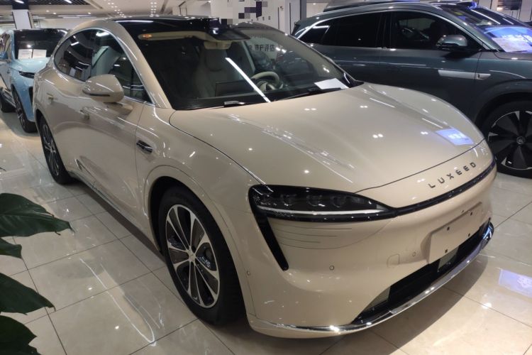 Used Hima Luxeed R7 2025 Range-Extended Version 251 km Max
