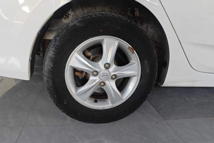 Used Hyundai Verna 2014 1.4L Automatic Leading-Edge GLX
