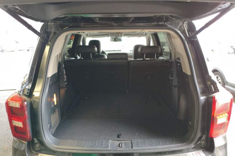 Used GAC Trumpchi GS8 2017 320T Two-Wheel Drive Luxury Smart Connectivity Version (7 Seats)
