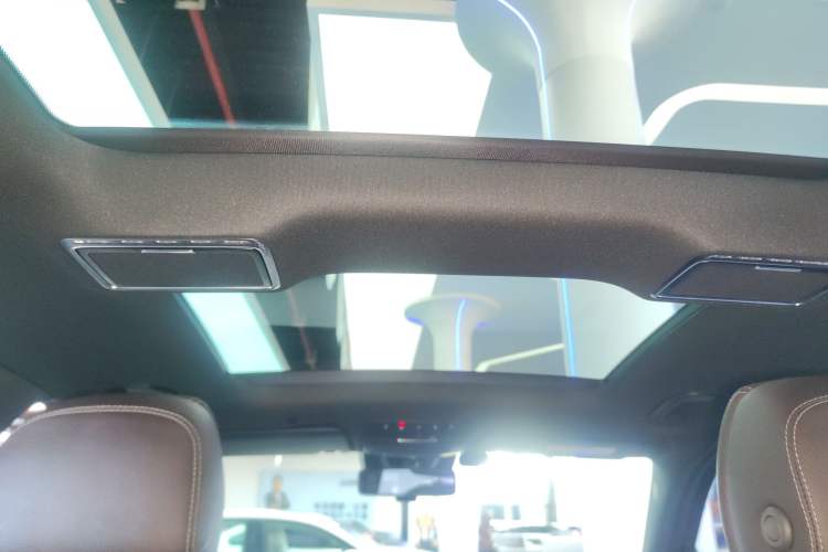 Used Mercedes-Benz GLC 2021 GLC 300 L 4MATIC Dynamic Model
