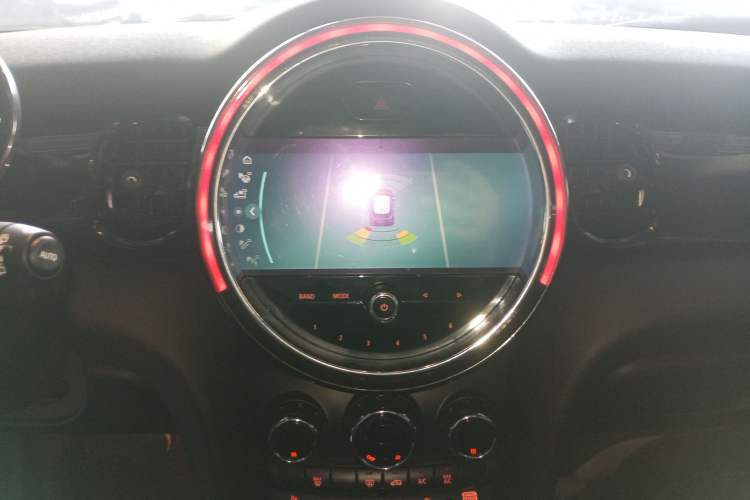 Used  MINI 2022 1.5T COOPER Classic Edition
