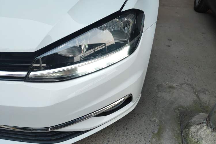 Used Volkswagen Golf 2018 230TSI Automatic Comfort Model
