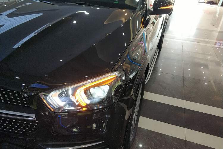 Used Mercedes-Benz GLE 2023 GLE 350 4MATIC Stylish Model
