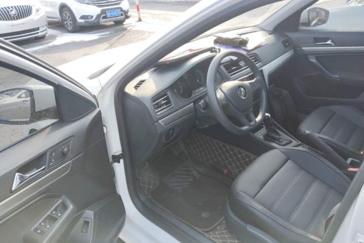 Used Volkswagen Lavida 2019 Lavida Start 1.5L Automatic Trendy Version China VI Standard
