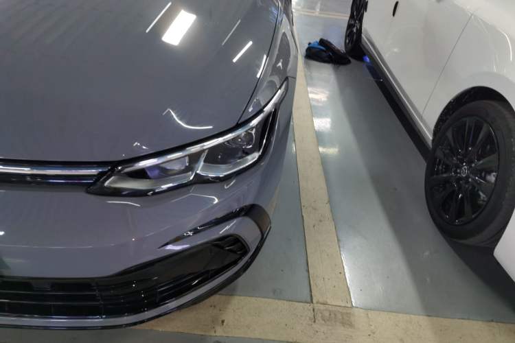 Used Volkswagen Golf 2023 Facelift 280TSI DSG R-Line Lite
