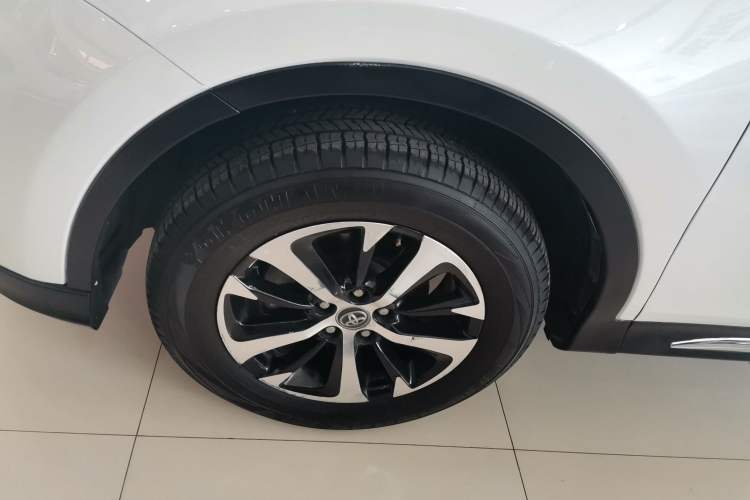 Used Toyota RAV4 2016 2.0L CVT Two-Wheel Drive Fashion Edition China V Standard
