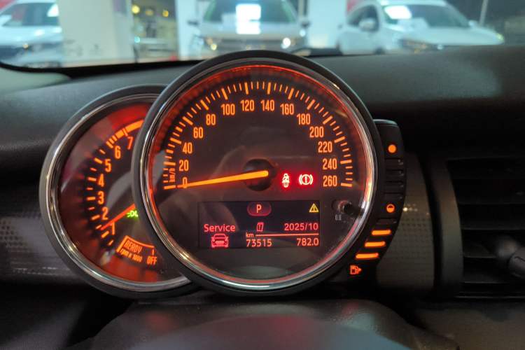 Used  MINI 2016 1.5T COOPER Five-Door Edition
