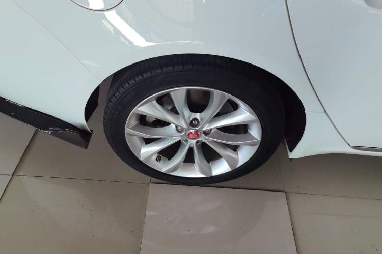 Used Jaguar XFL 2020 XFL 2.0T P250 Two-Wheel-Drive Luxury Edition