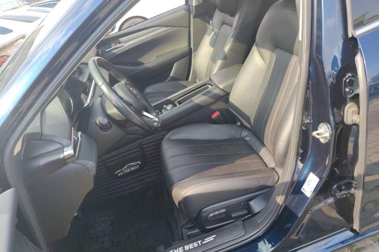 Used Mazda Atenza 2021 2.0L Blue Sky Luxury Edition
