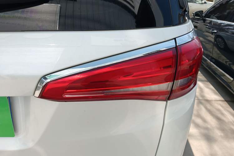 Used Buick GL8 2018 ES 28T Comfort Model China VI Standard
