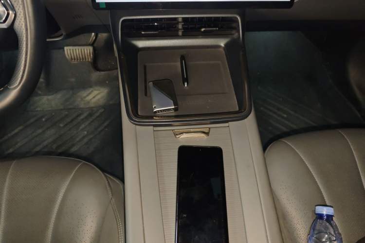 Used Lynk & Co 07 2024 EM-P 126 Long-Range Halo
