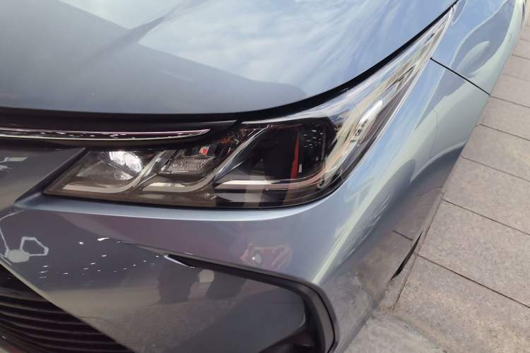 Used Toyota Corolla 2021 Dual-Motor 1.8L E-CVT Elite Edition
