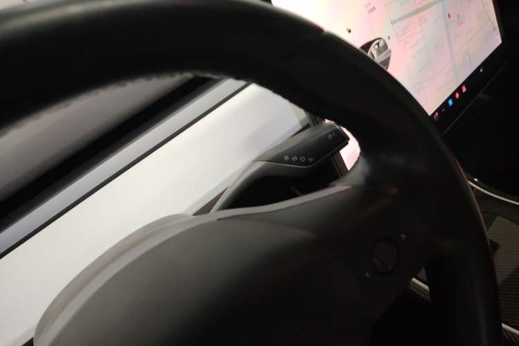 Used Tesla Model 3 2019 Long-Range All-Wheel-Drive Version
