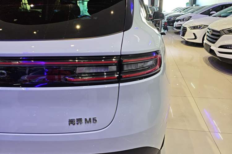 Used Hima AITO M5 2022 Range-Extended Rear-Drive Standard Version
